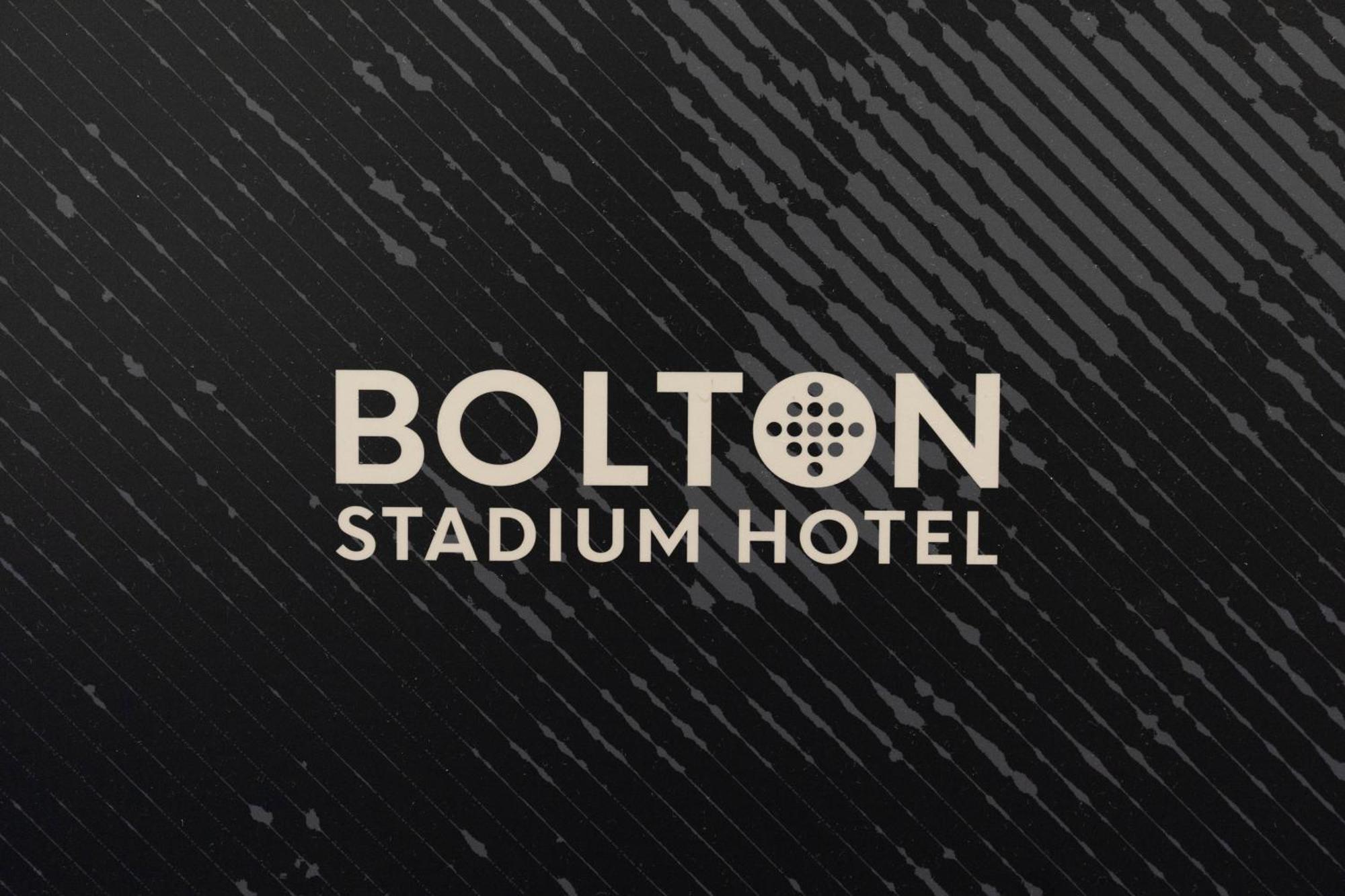 The Bolton Stadium Hotel, A Member Of Radisson Individuals Екстериор снимка