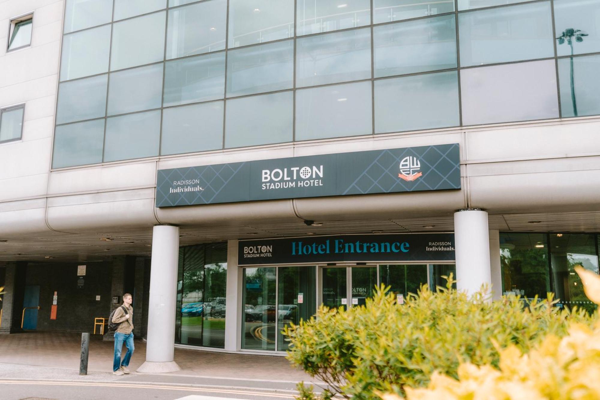 The Bolton Stadium Hotel, A Member Of Radisson Individuals Екстериор снимка
